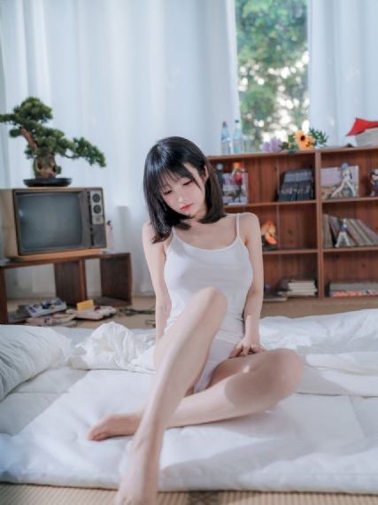 裸体女人又粗又大毛片免费_1080在线观看电视