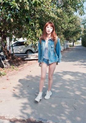 粉嫩被两个粗黑疯狂进出_BD国语免费观看韩国